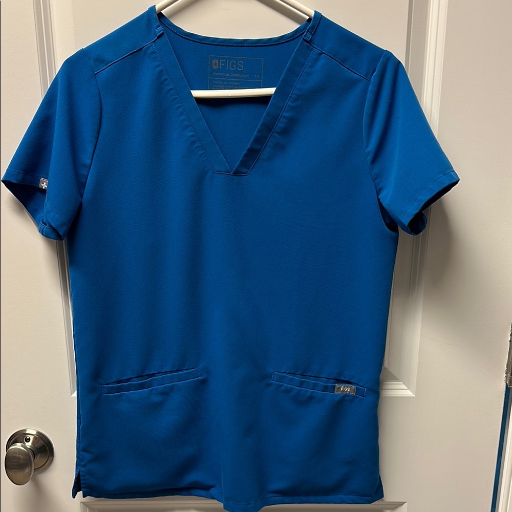 FIGS Women's Casma 3 Pocket Scrub Top XS Royal Blue